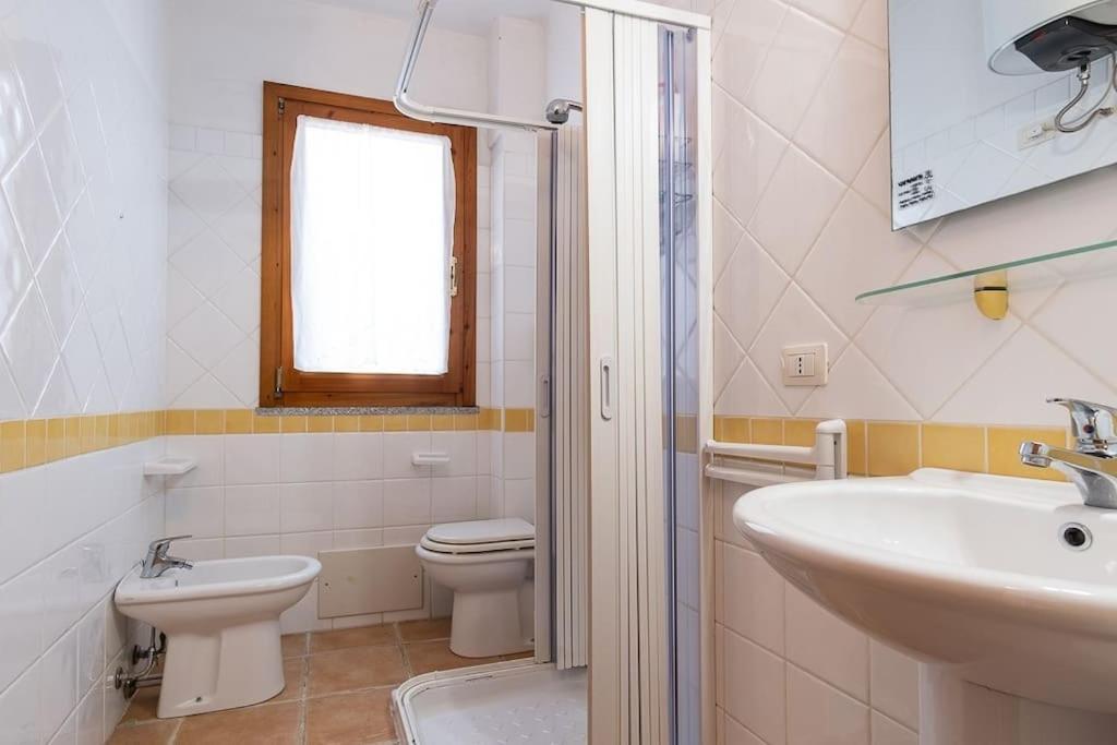 Ferienwohnung Luisa Sunny House Santa Maria Navarrese Exterior foto