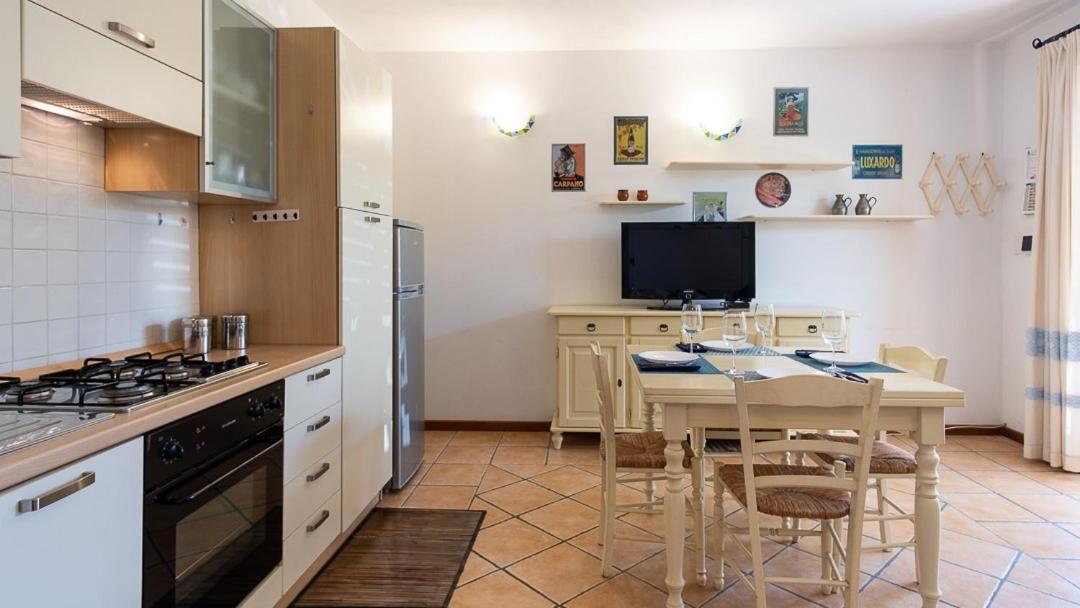 Ferienwohnung Luisa Sunny House Santa Maria Navarrese Exterior foto