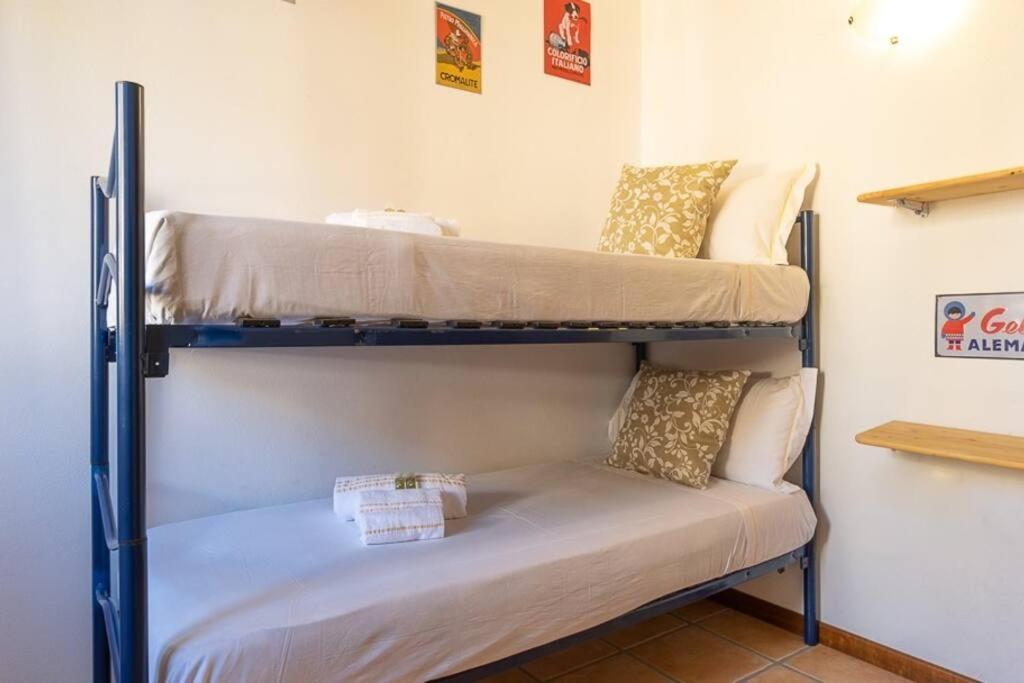 Ferienwohnung Luisa Sunny House Santa Maria Navarrese Exterior foto